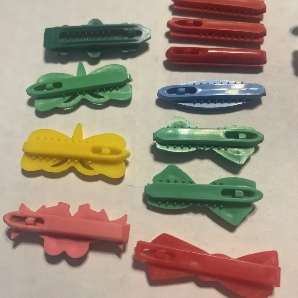 Vintage Goody and Misc Snap Tight Barrettes Hair Clips Lot of 21 Bow Butterflies